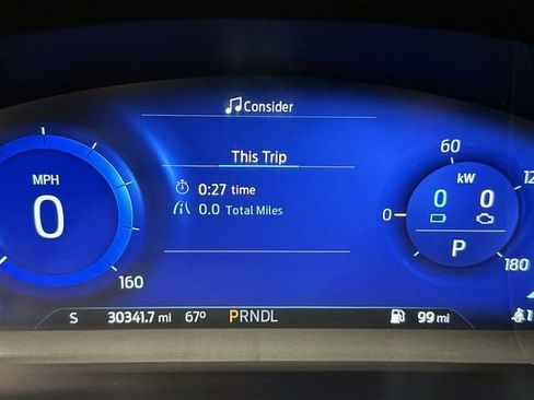 Used 2020 Ford Escape SE Sport image 17