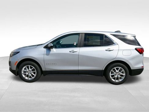 Used 2022 Chevrolet Equinox LT AWD/4WD image 4