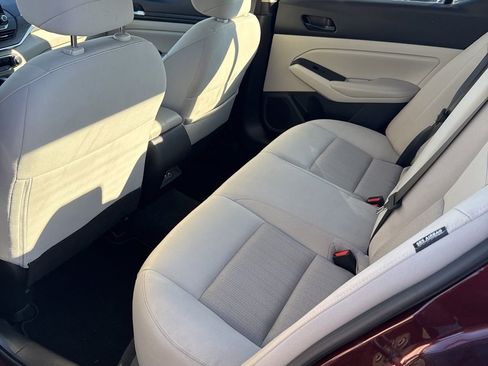 Used 2024 Nissan Altima 2.5 SV image 18