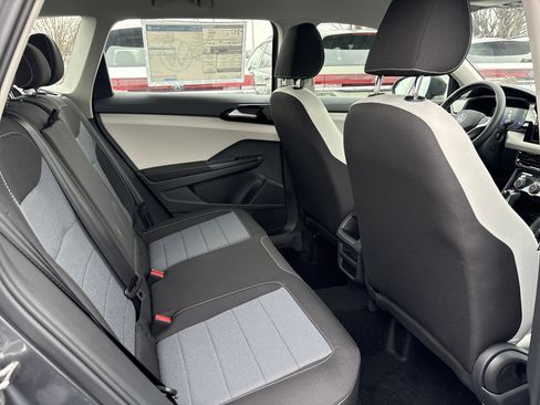 New 2026 Volkswagen Taos S image 23