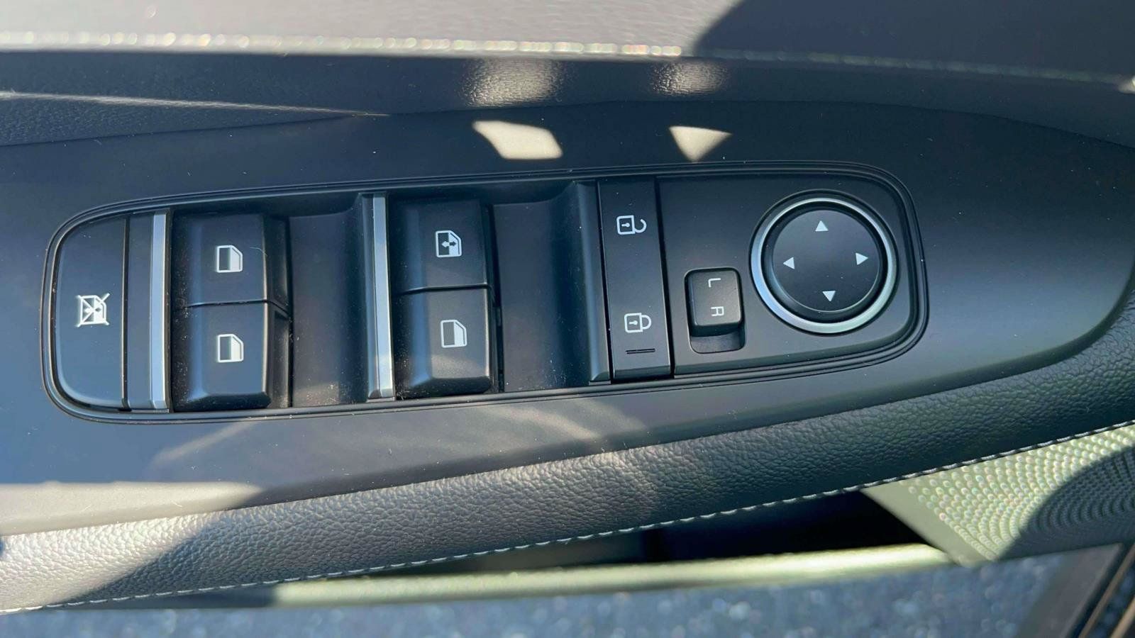 Used 2024 Kia Forte GT-Line FWD image 20