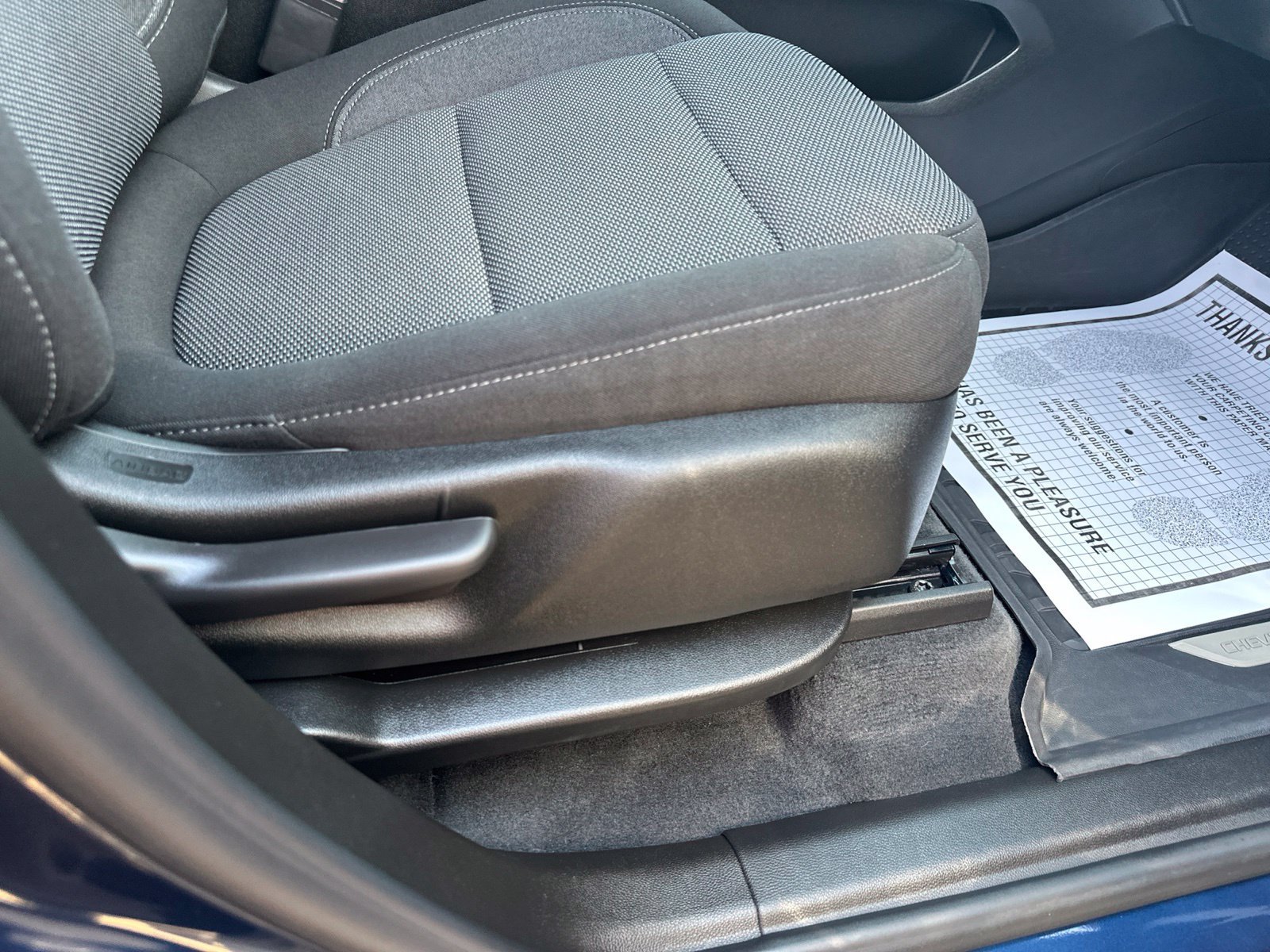 Used 2023 Chevrolet Traverse LT AWD/4WD image 39