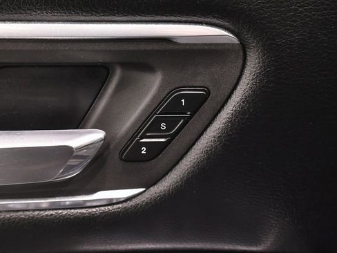 Used 2019 RAM 1500 Laramie image 12