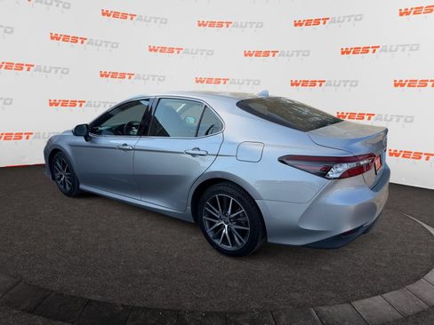 Used 2023 Toyota Camry XLE FWD image 3