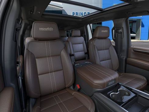 New 2026 Chevrolet Suburban High Country RWD image 51