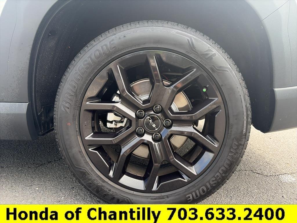 Certified 2025 Honda Pilot Touring image 27