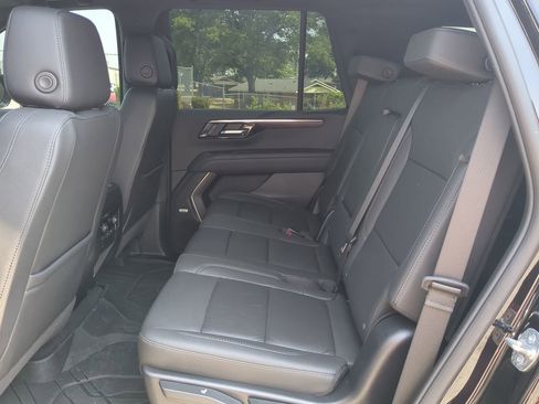 Used 2025 Chevrolet Tahoe LT w/ Comfort Package image 12