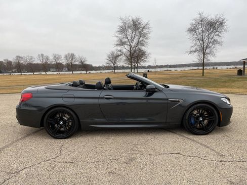 Used 2014 BMW M6 Convertible image 21