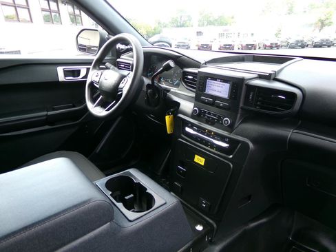 Used 2023 Ford Explorer 4WD Police Interceptor image 20