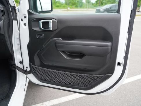 Used 2021 Jeep Wrangler Unlimited Sport AWD/4WD image 21