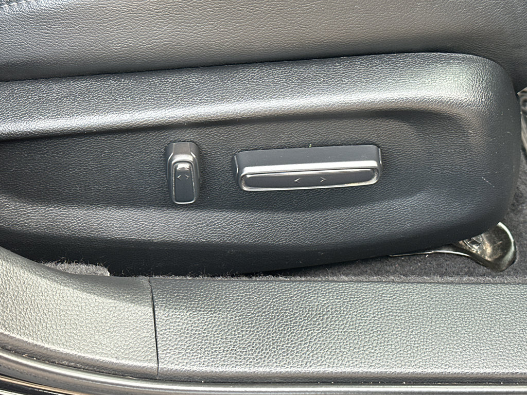 Used 2018 Honda Accord Touring image 34