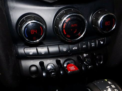 Used 2019 MINI Cooper 4-Door Hardtop w/ Signature Upholstery Package image 35