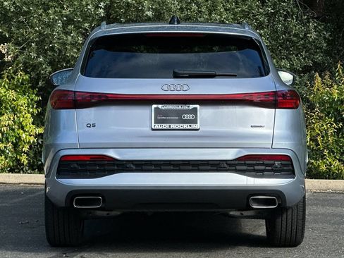 Certified 2025 Audi Q5 Premium w/ Convenience Package AWD/4WD image 8
