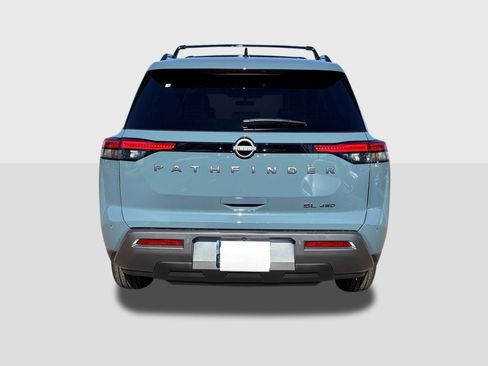 New 2026 Nissan Pathfinder SL image 4