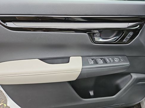 Used 2026 Honda CR-V EX-L image 12