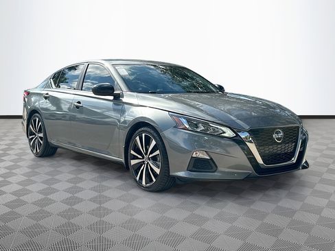 Used 2019 Nissan Altima 2.5 SR image 1
