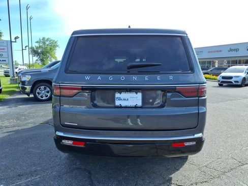 Certified 2023 Jeep Wagoneer 4WD w/ Premium Group I image 6