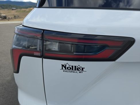 Used 2026 Chevrolet Equinox LT image 22