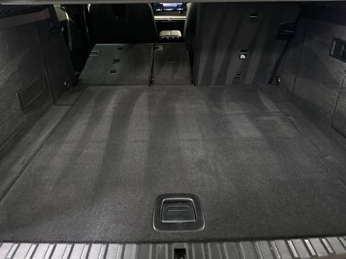 Certified 2024 BMW iX xDrive50 w/ Convenience Package image 33