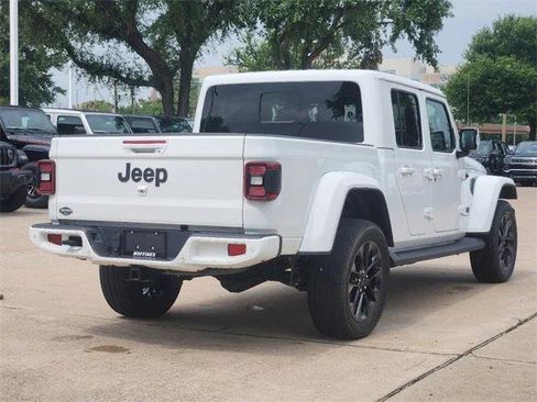 Certified 2023 Jeep Gladiator Overland AWD/4WD image 6