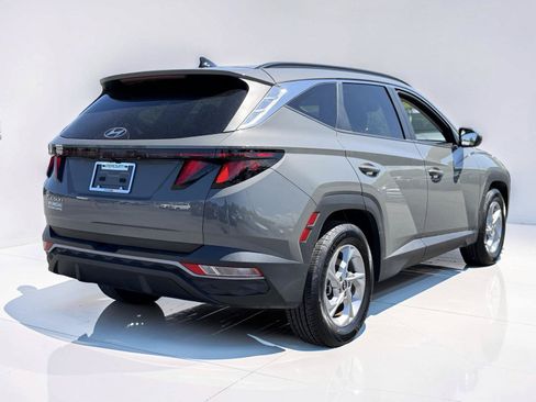 Used 2024 Hyundai Tucson SEL FWD image 2