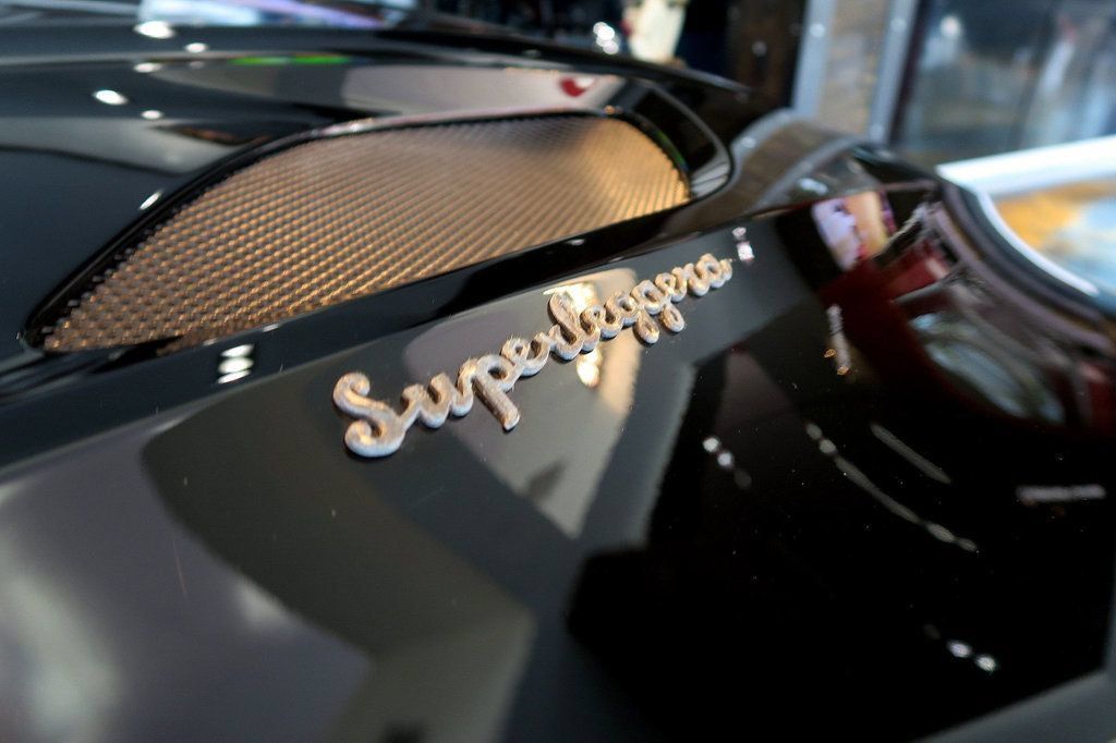 Used 2019 Aston Martin DBS Superleggera RWD image 32
