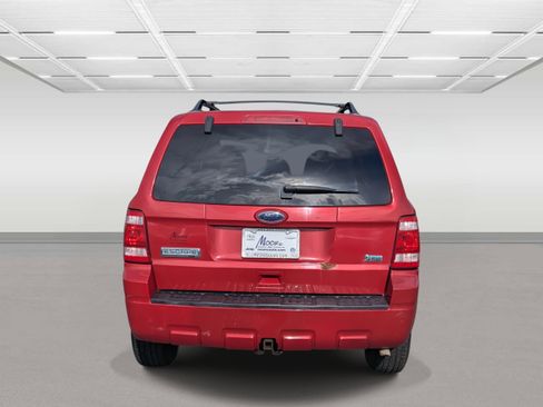 Used 2010 Ford Escape XLT image 4