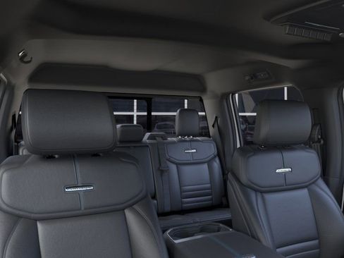 New 2026 Ford F250 Platinum w/ FX4 Off-Road Package image 22