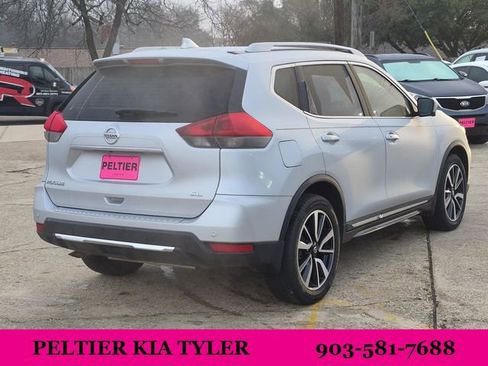 Used 2020 Nissan Rogue SL w/ Premium Package image 8