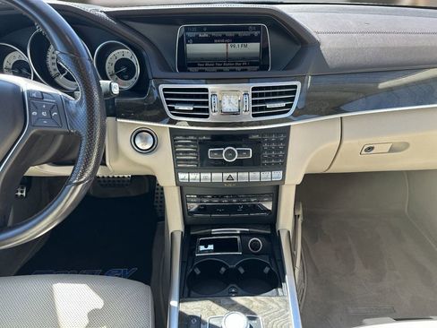 Used 2015 Mercedes-Benz E 400 Sedan image 9