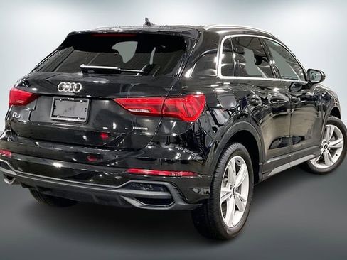 Certified 2023 Audi Q3 2.0T Premium w/ Convenience Package image 13