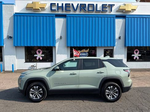Used 2026 Chevrolet Equinox LT AWD/4WD image 18