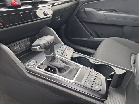 New 2026 Kia Sportage LX AWD/4WD image 9