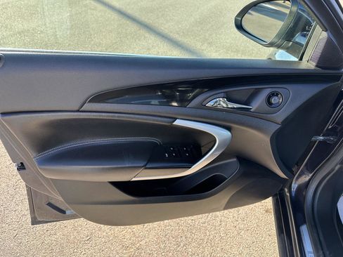 Used 2013 Buick Regal Premium image 17