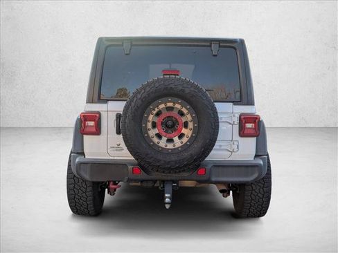Used 2019 Jeep Wrangler Unlimited Rubicon w/ Cold Weather Group image 6