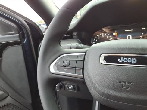 New 2026 Jeep Compass Latitude AWD/4WD image 19