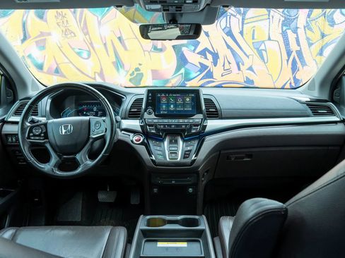 Used 2018 Honda Odyssey Elite image 17