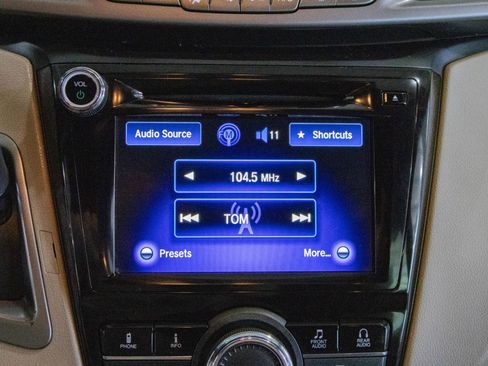 Used 2016 Honda Odyssey SE image 8