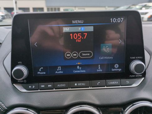 Used 2025 Nissan Sentra SV FWD image 18