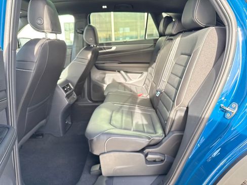 New 2026 Volkswagen Atlas Cross Sport SEL R-Line image 35