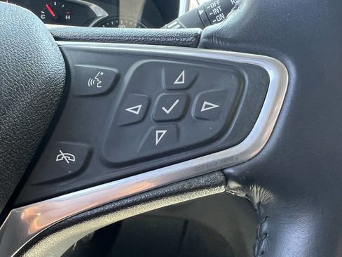 Used 2019 Chevrolet Equinox LT image 19