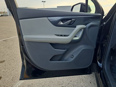 Used 2020 Chevrolet Blazer LT image 23