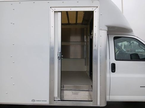 New 2025 GMC Savana 3500 Extended w/ Power Convenience Package image 27