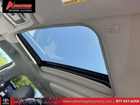 Certified 2023 Toyota Sienna Limited AWD/4WD image 26