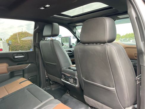 Used 2022 Chevrolet Silverado 2500 High Country w/ Safety Package II image 25