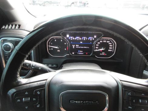 Used 2023 GMC Sierra 2500 Denali w/ Denali Black Diamond Edition AWD/4WD image 37