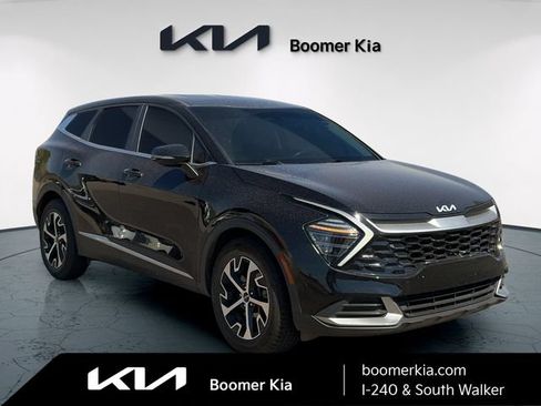 Certified 2024 Kia Sportage EX FWD image 3