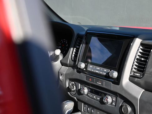 Used 2022 Nissan Frontier PRO-4X w/ Pro-4X Premium Package image 14