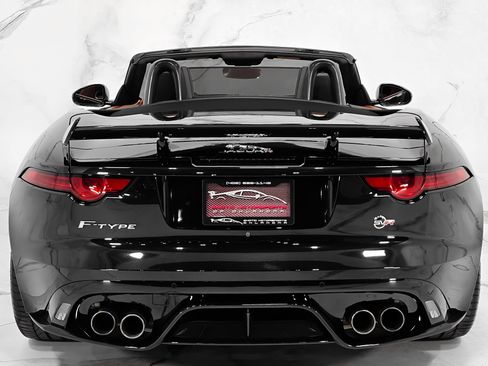 Used 2019 Jaguar F-TYPE SVR image 7