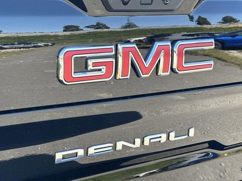 New 2026 GMC Sierra 1500 Denali w/ Denali Reserve Package image 28